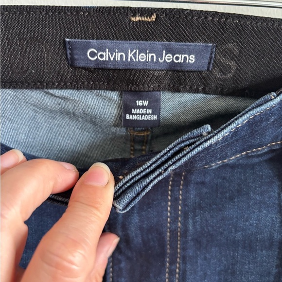 NWT Calvin Klein Women's Plus Size Hi Rise Skinny Denim, 16W - Picture 3 of 8